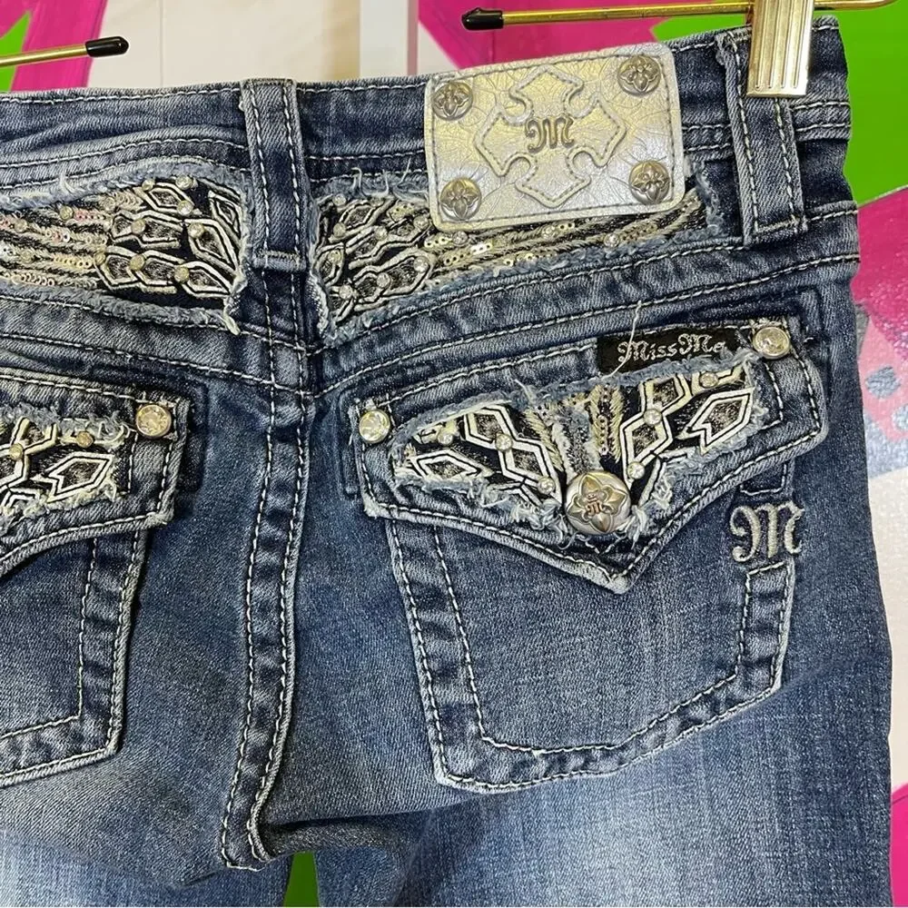 Miss Me, Girls Denim Glitzy Capris. Size 14. In excellent condition!